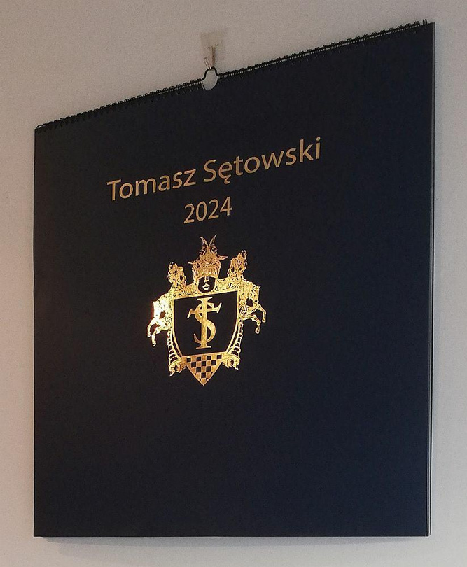 kalendarz ścienny wieloplanszowy        